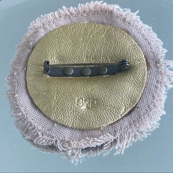 Beaded Pin - Picture 5 of 5